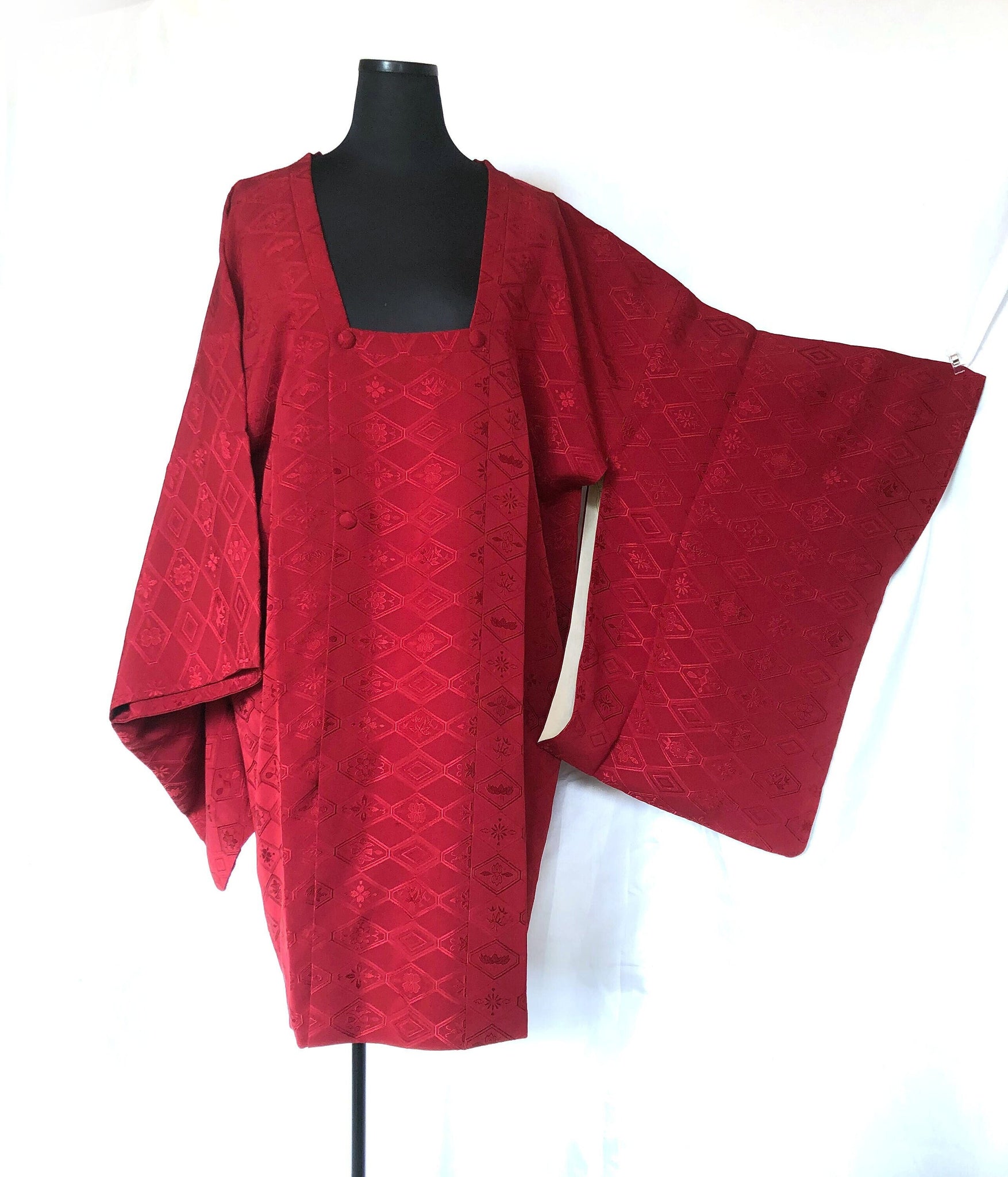 Traditional Japanese kimono coat - casual wine red michiyuki