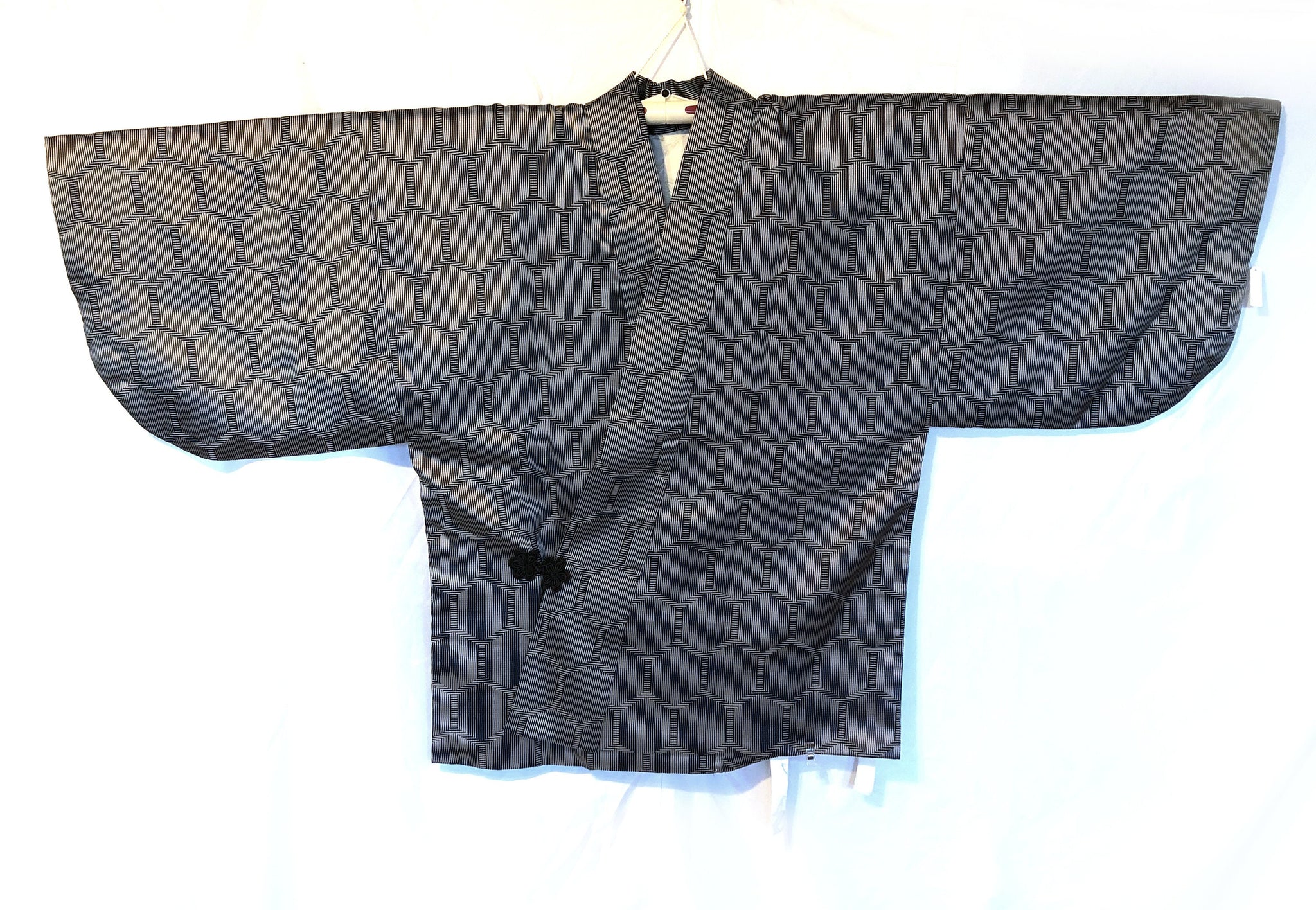 Vintage Japanese kimono coat - black and white short jacket dochugi