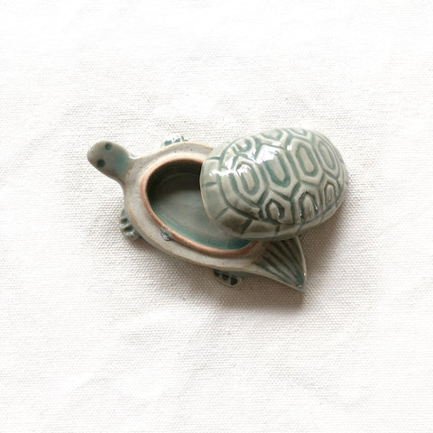 Miniature incense dish / trinket box - ancient turtle